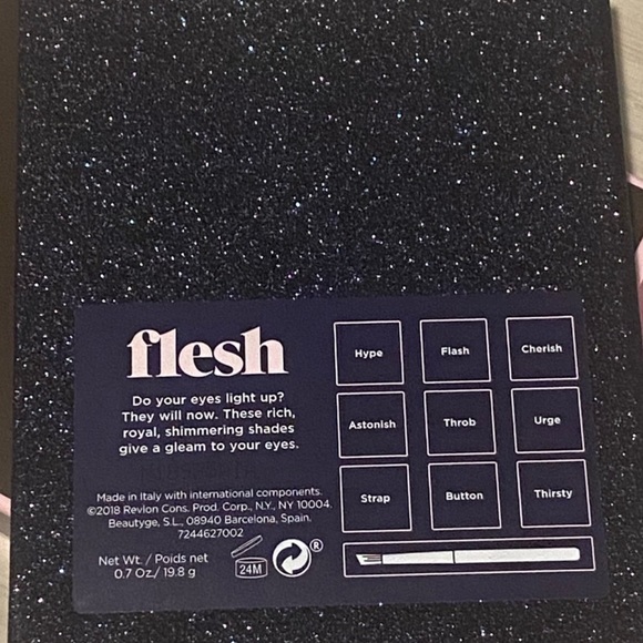 BNIB Flesh Made in Italy in Starshine Eye Shadow Shimmer and Mattes - Picture 5 of 5